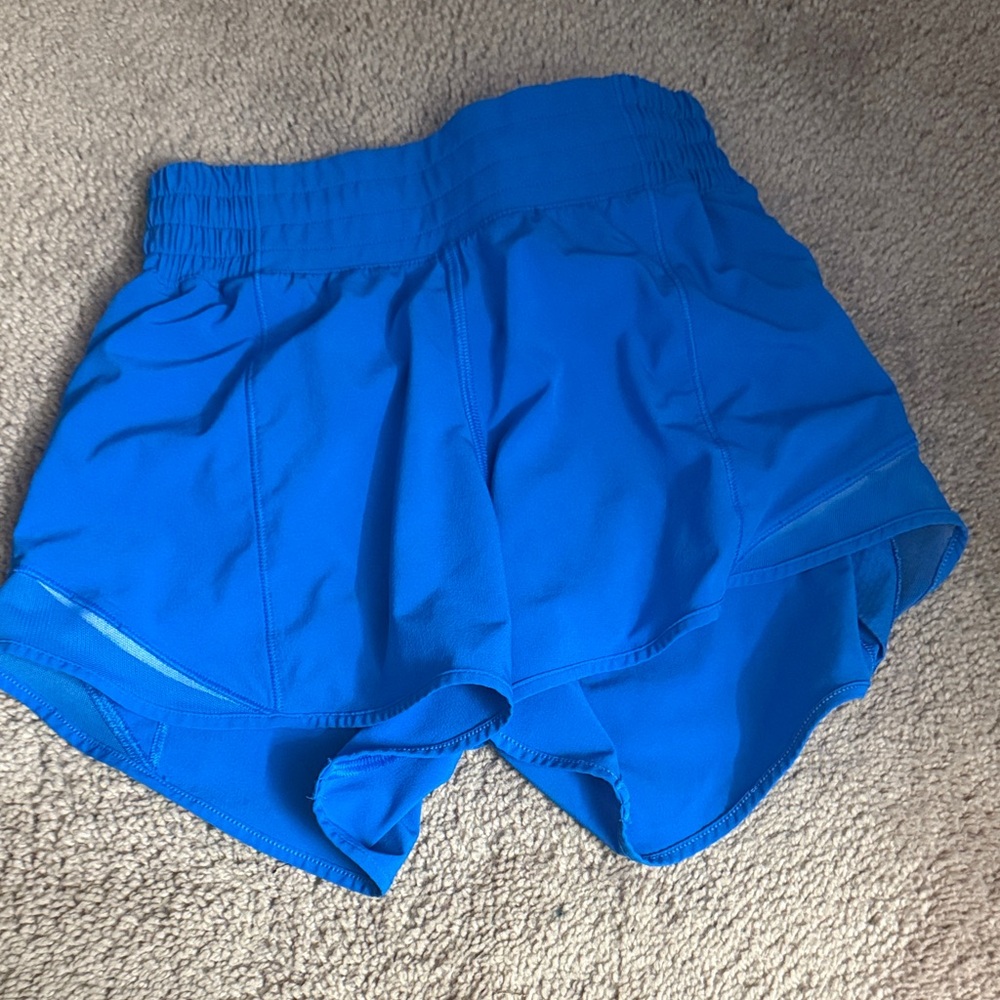 Lululemon discontinued poolside hotty hots shorts high rise
